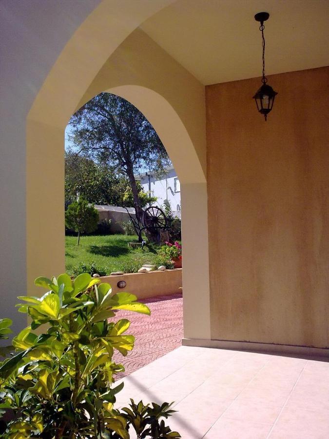 Traditional Villa Mandola Livathos  Exterior photo